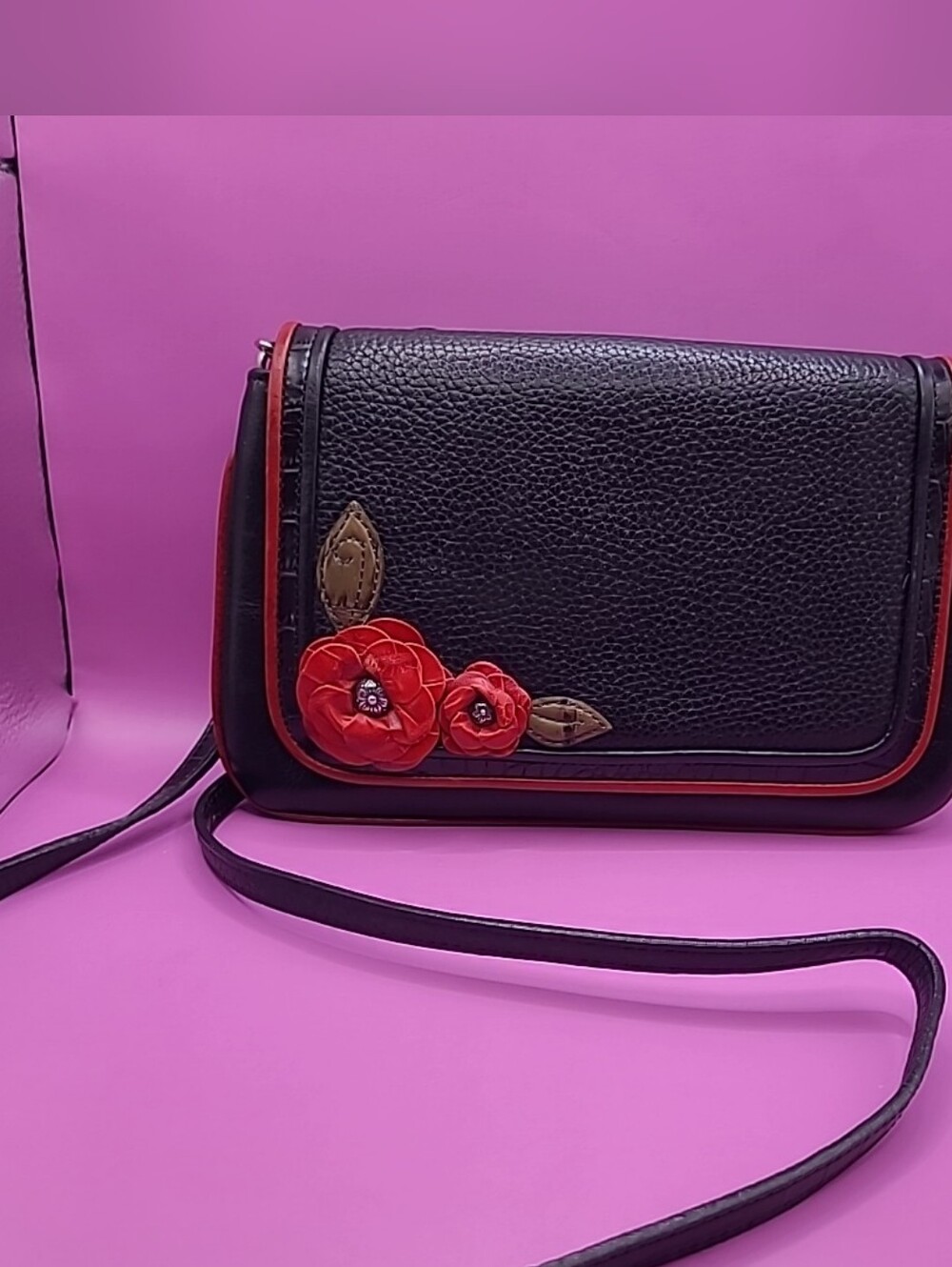Brighton Black Leather Red Flowers Crossbody Purse Handbag Pre-Owned